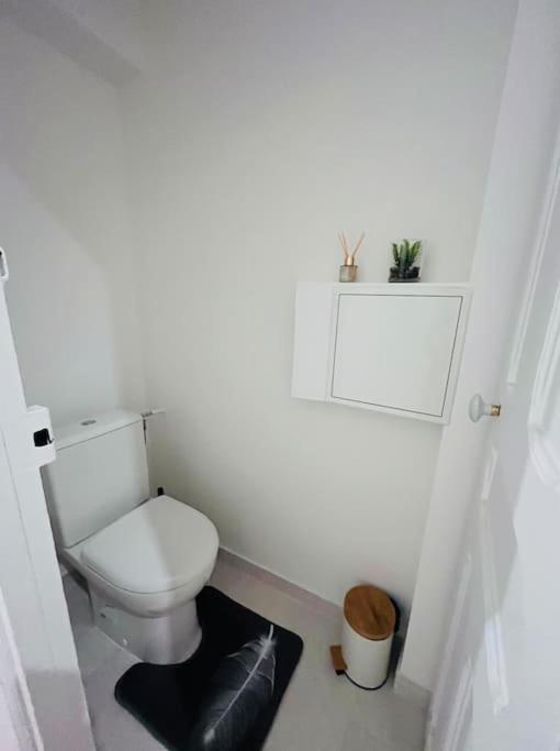 Appartement T2 Aux Portes De Paris Аньєр-сюр-Сен Екстер'єр фото